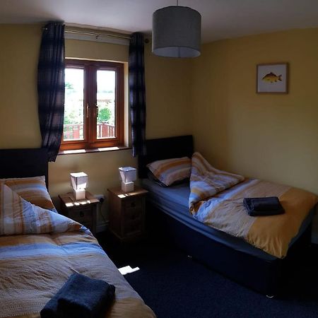 ברידג'ווטר Walnut Lodge, Summerhayes מראה חיצוני תמונה